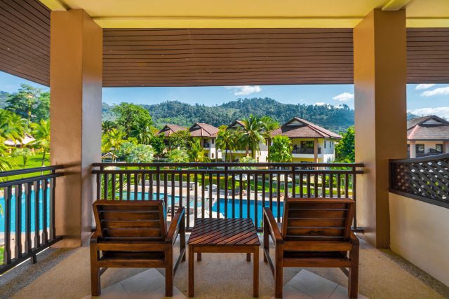 TheLeafOceanside_Balcony TheLeafOceanside_Balcony