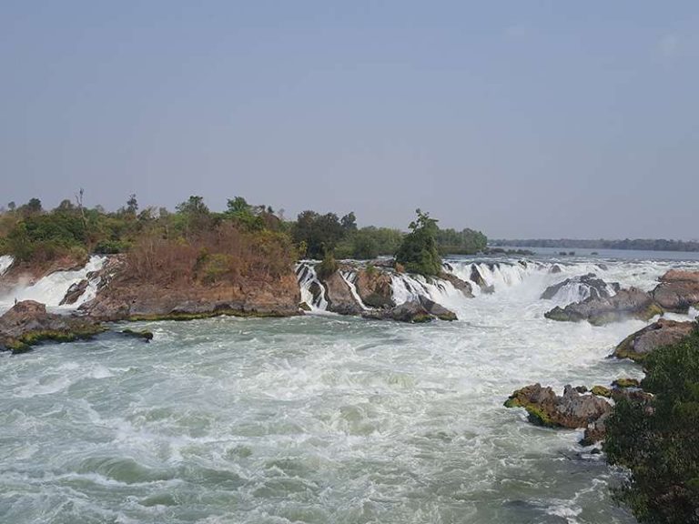 Don Khonevandfaldet der danner naturlig grænse mellem Cambodja og Laos