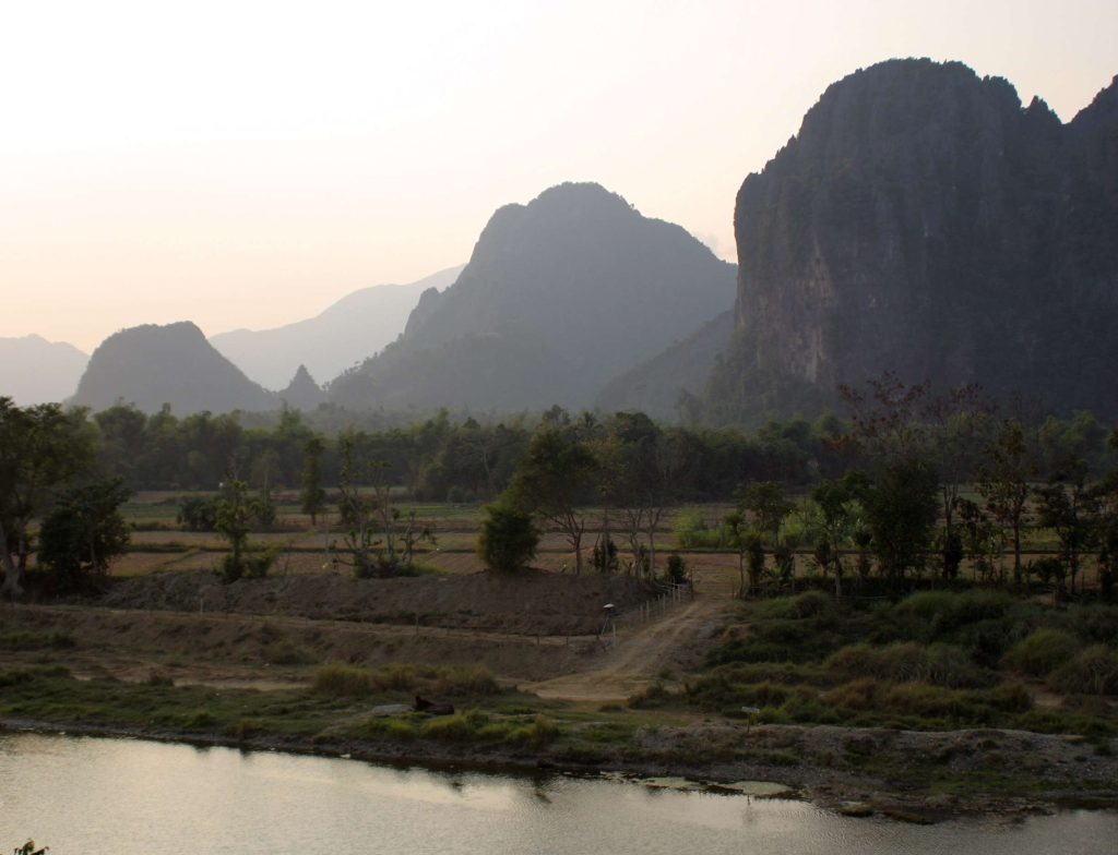 Vang-Vieng-landskab-1-1024x784