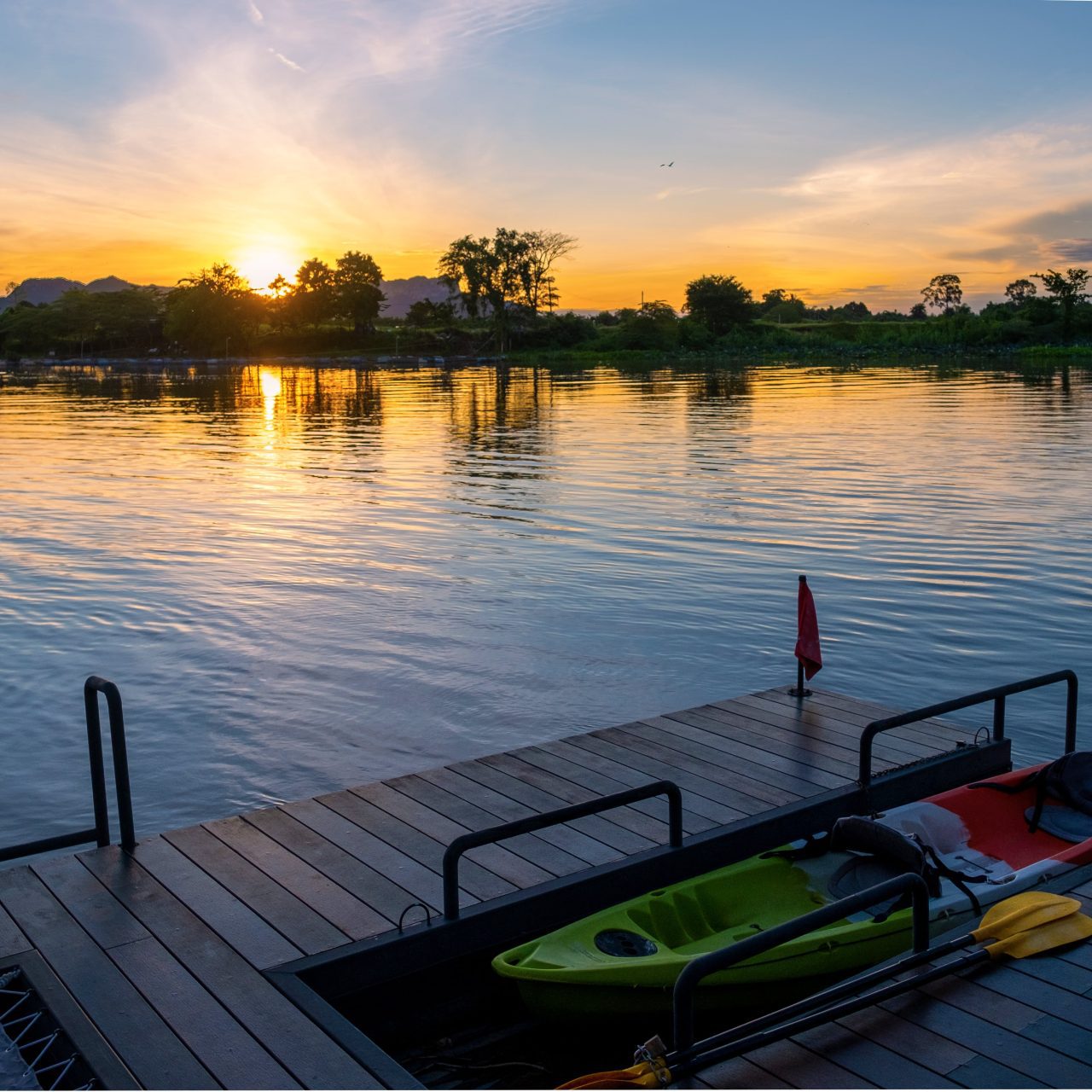 River Kwai, Bangkok og strandferie