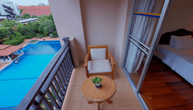 Somadevi Angkor Resort & Spa Balcony Somadevi Angkor Resort & Spa Balcony