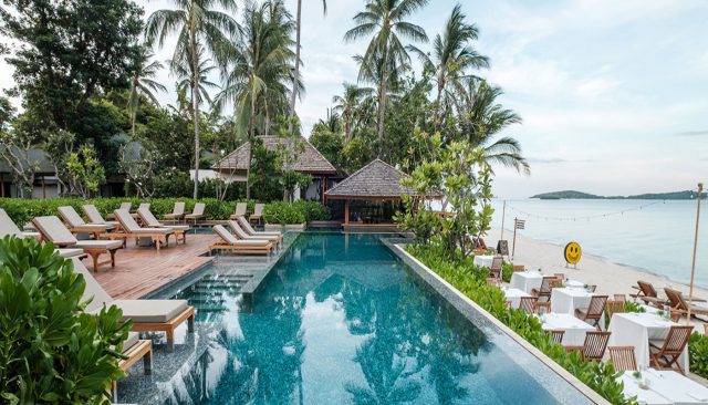 Banana Fan Sea Resort Infinity Pool