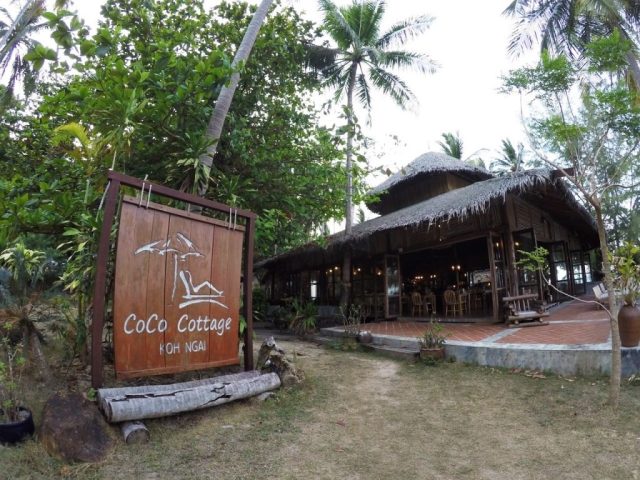 CoCo Cottage Sign