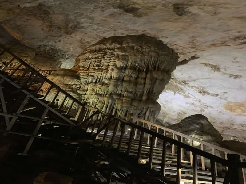 Phong Nha grotterne i Vietnam 3