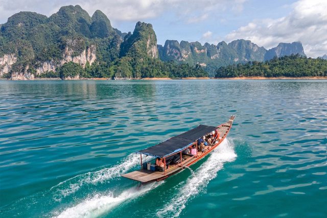 Magical Mountain View Resort Boat