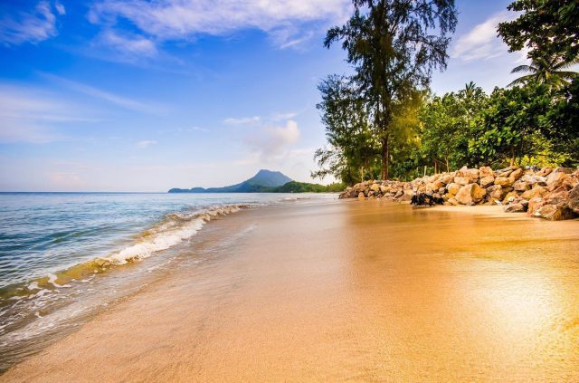 Koh Jum Beach Villas 4