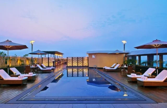Agra Crystal Sarovar Premier Pool