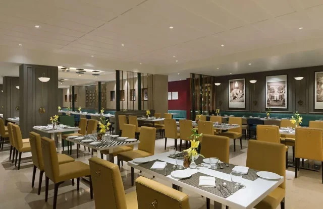 Agra Crystal Sarovar Premier Dining