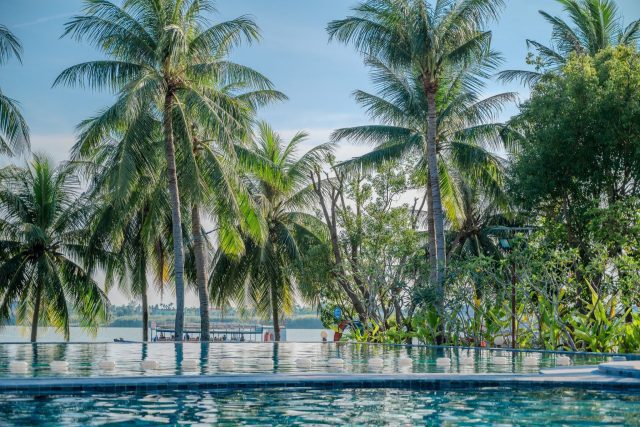 Vinh Hung Riverside Resort & Spa Pool