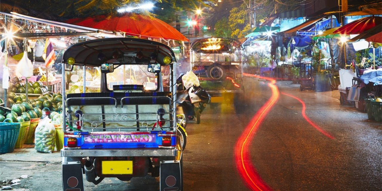 Midnight Food Tour by Tuk Tuk – street food og natteliv i Bangkok