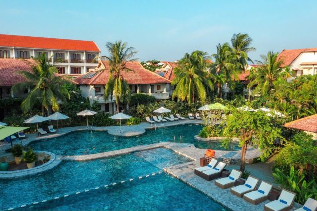 Vinh Hung Riverside Resort & Spa Pool 2
