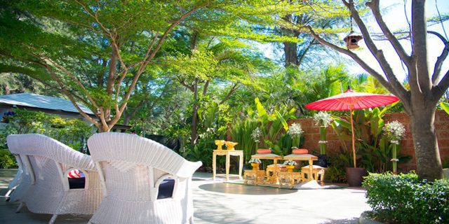 Baan Laksasubha Resort Outdoor Lounge