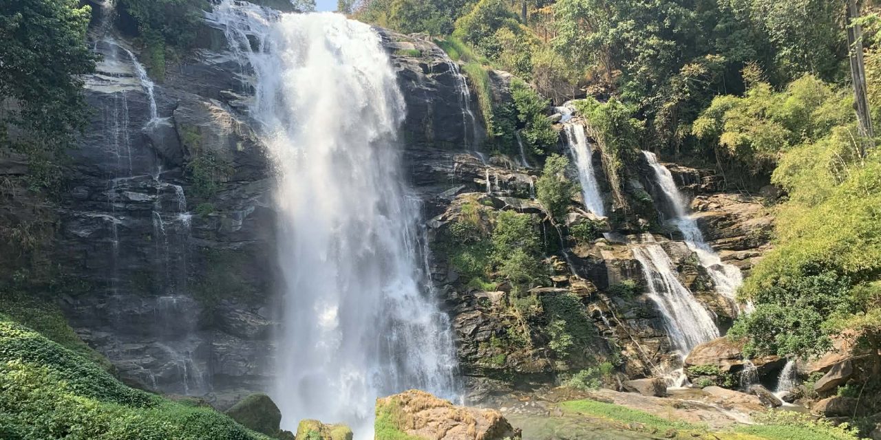 Doi Inthanon – Thailands højeste bjerg og et møde med “det kølige” Thailand