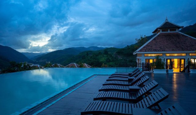 Le Grand Pakbeng Pool Side