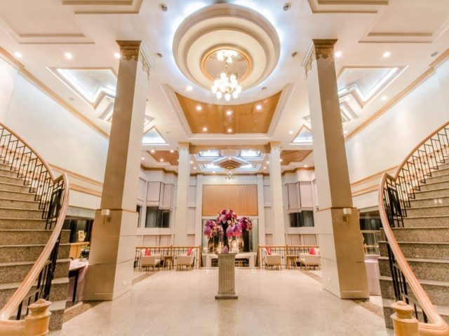 Fortune River View Hotel Lobby