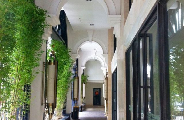 Kingtown Hotel Plaza Shanghai - hallway