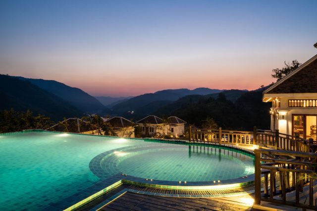 Le Grand Pakbeng Pool