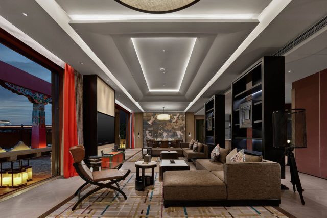 hilton shigatse - king presidential suite