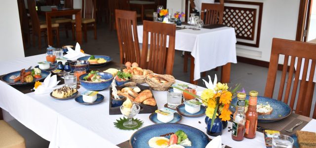 Le Grand Pakbeng Food